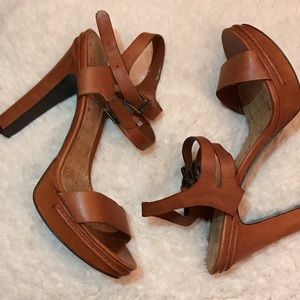 RELISTING-Lauren Ralph Lauren brown leather heels